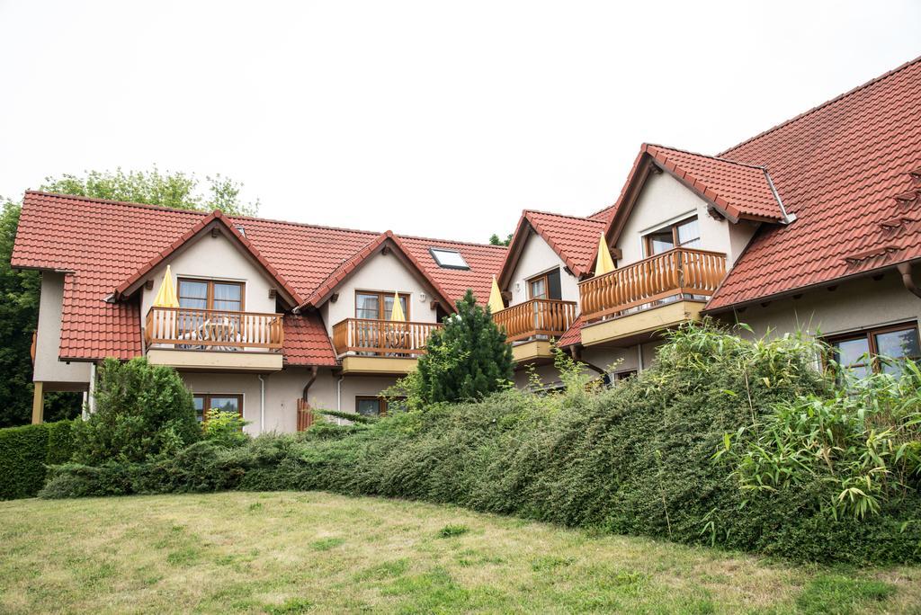 Ferienwohnanlage Schwabe Mit Schwimmbad Rerik Exterior foto